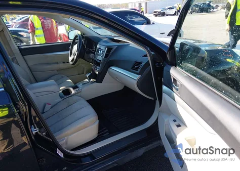 2011 Subaru Outback 2.5I Premium from USA, damaged, VIN 4S4BRBCC1B3323745